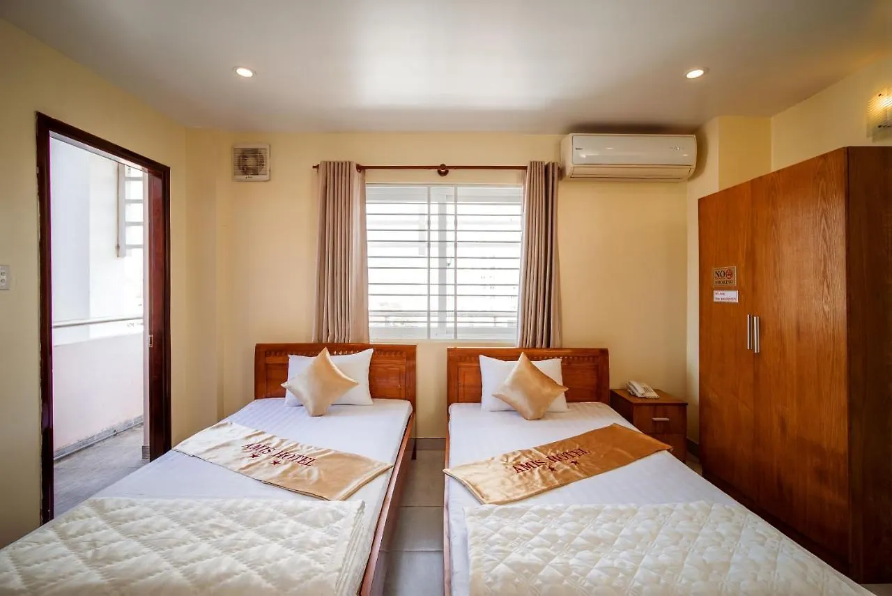Amis Hotel
